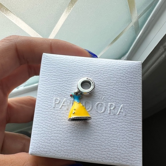 Pandora Disney Snow White Dress Charm - Picture 2 of 3